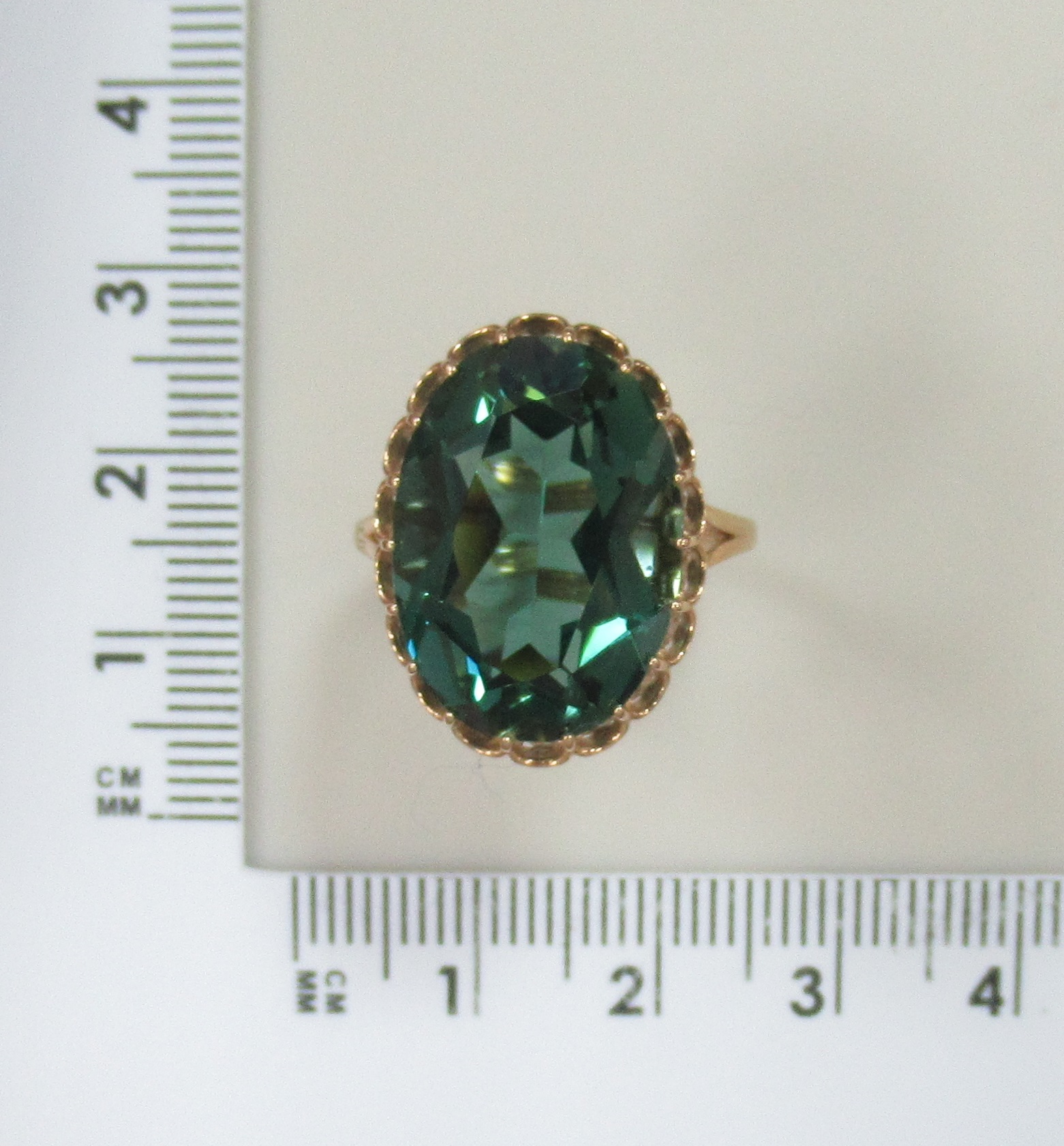 Серебряное кольцо с празиолитом